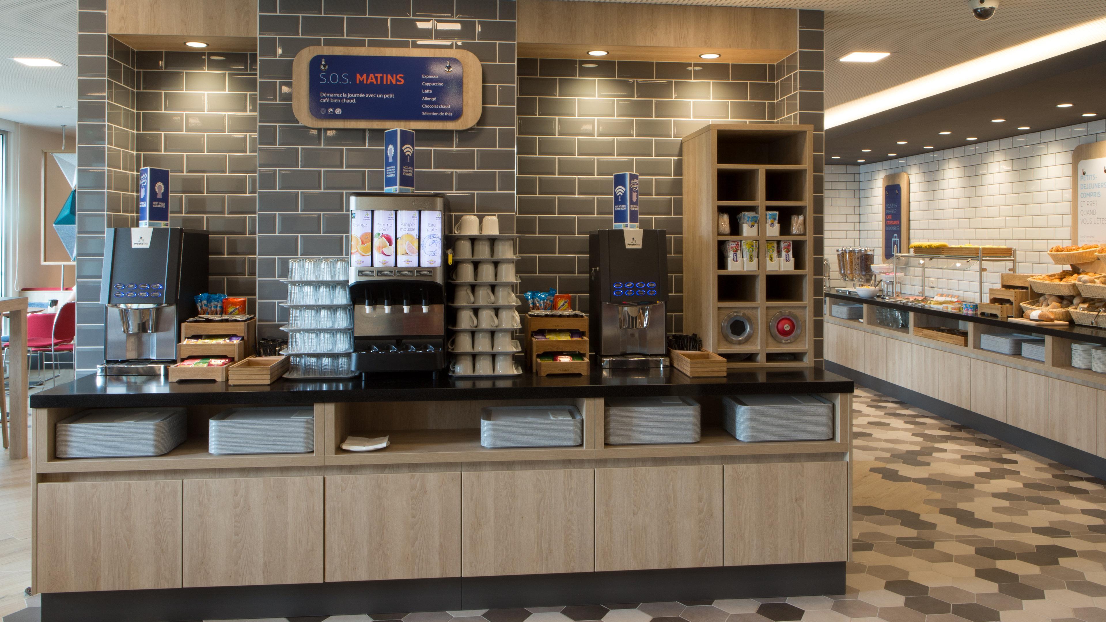 Holiday Inn Express Geneva Airport By Ihg Meyrin Exterior photo