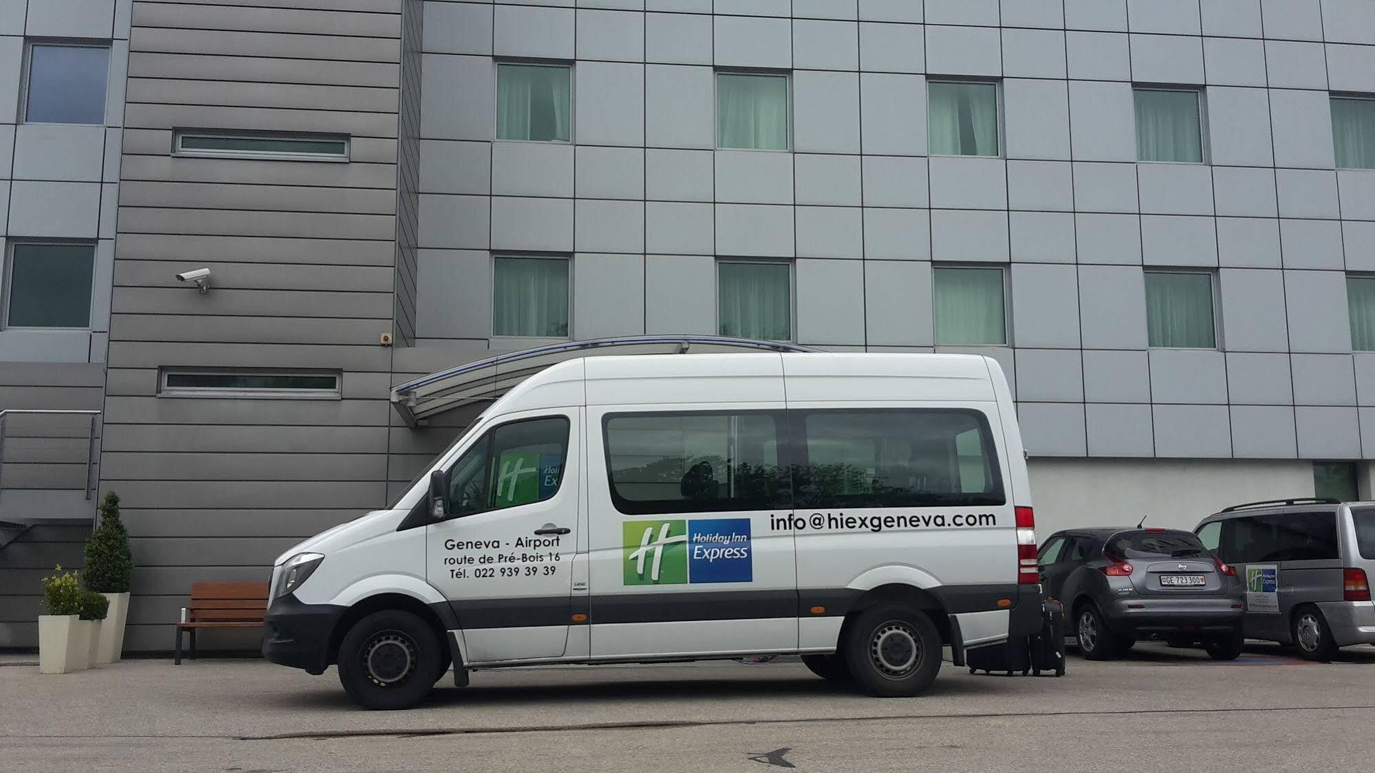 Holiday Inn Express Geneva Airport By Ihg Meyrin Exterior photo
